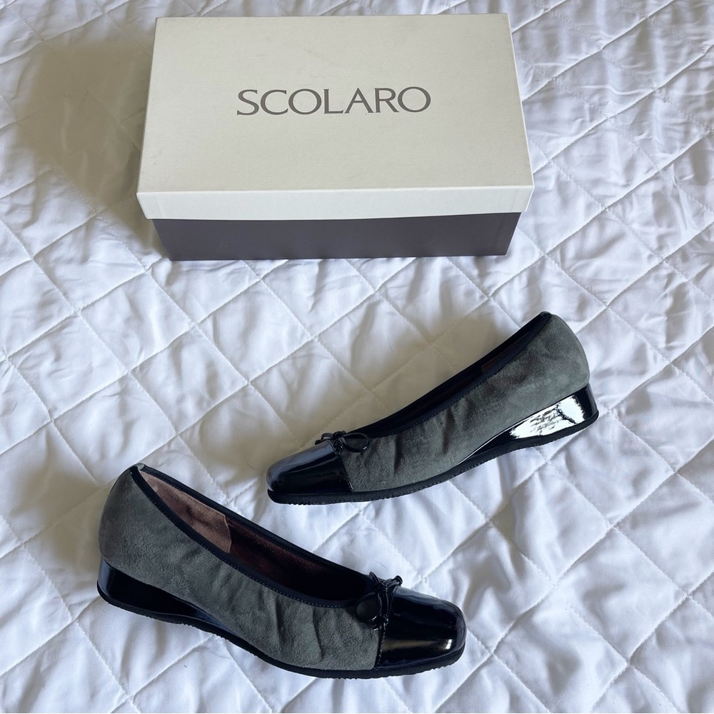 Scolaro Camoscio Antrac Vernice Nero Black and Gray Bow Toe Low Wedge Flats